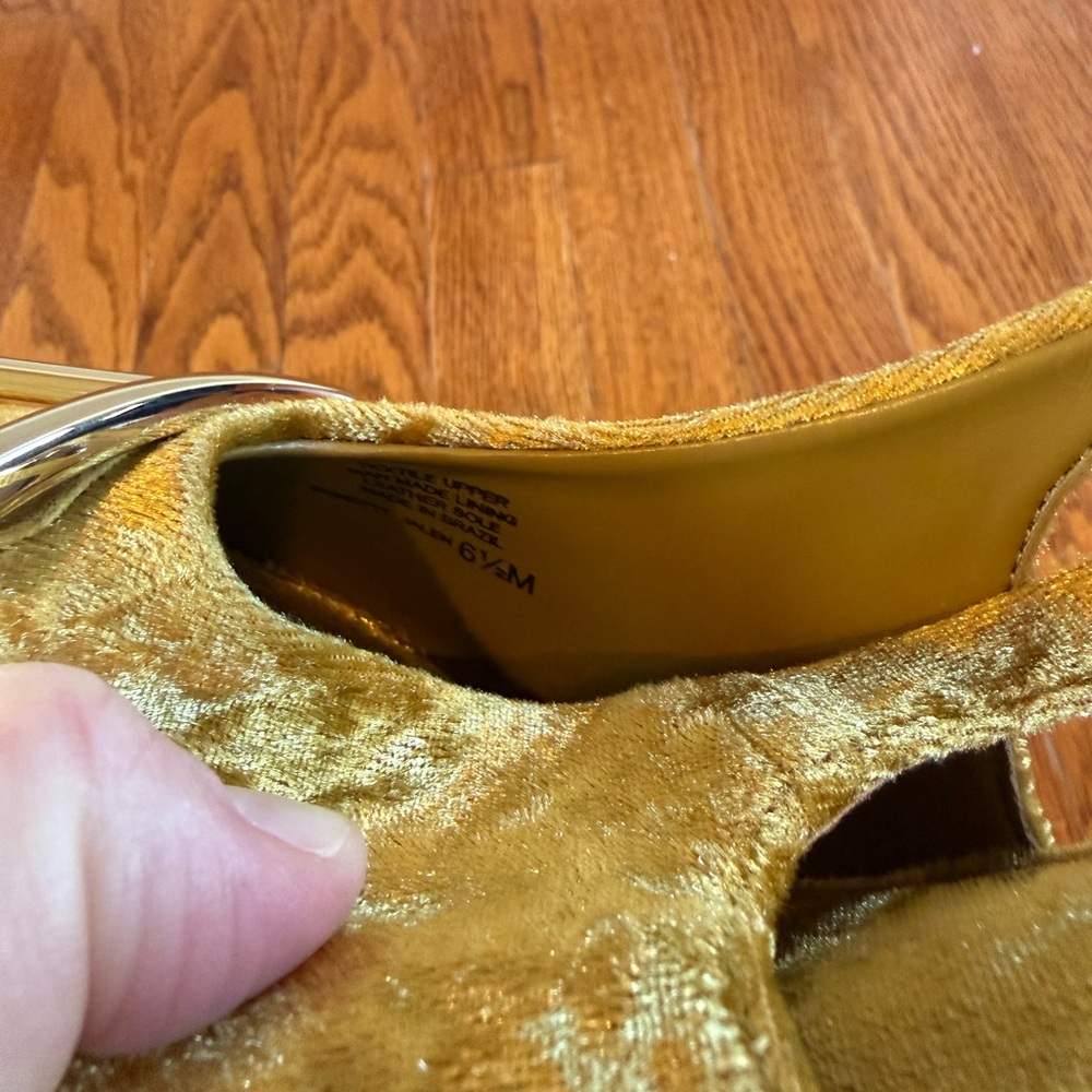Gianni Bini Jalen Gold Velvet Slingback Pumps - Picture 6 of 7